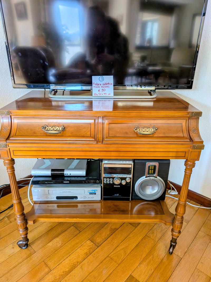 Mueblo televisión vintage