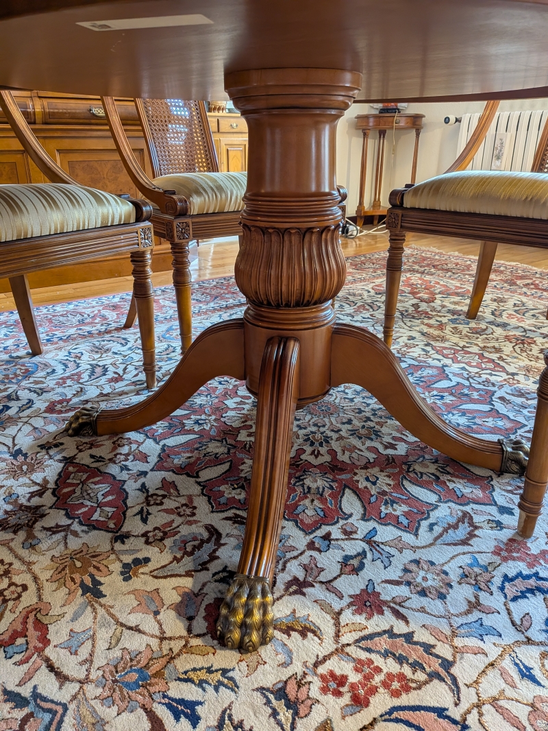 Mesa de comedor con extensión y 6 sillas