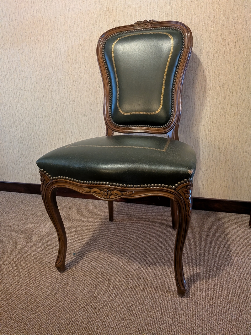 Escritorio con silla