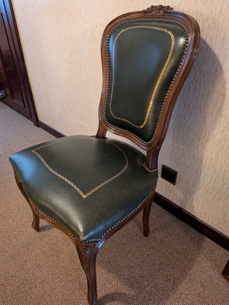 Escritorio con silla